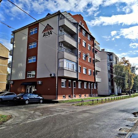 Apartman Espresso Sa Parkingom Szávaszentdemeter Kültér fotó