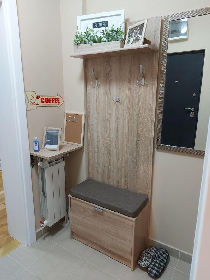 Apartman Espresso Sa Parkingom Szávaszentdemeter Kültér fotó